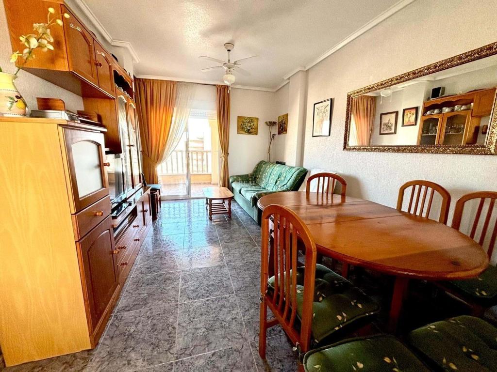 2 bed apartment in Alicante/Alacant