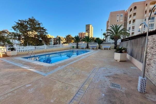 2 bed apartment in Alicante/Alacant