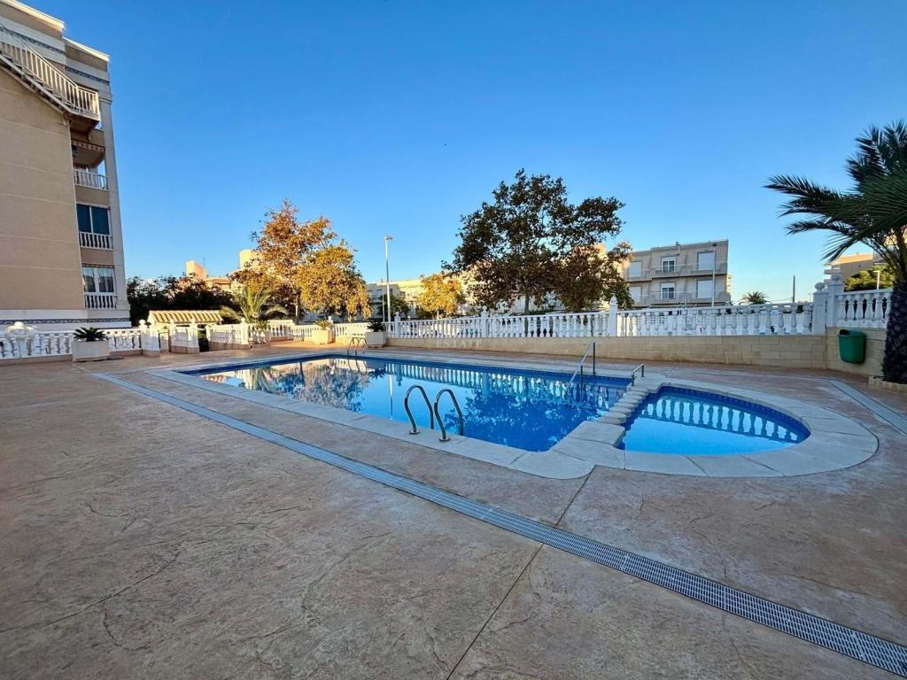 2 bed apartment in Alicante/Alacant