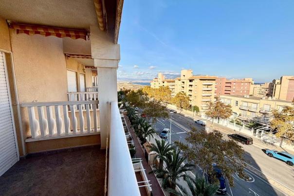 2 bed apartment in Alicante/Alacant