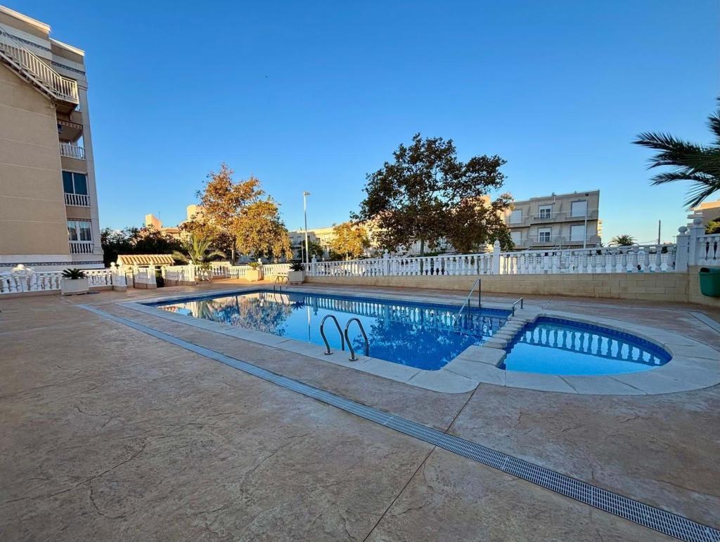 2 bed apartment in Alicante/Alacant