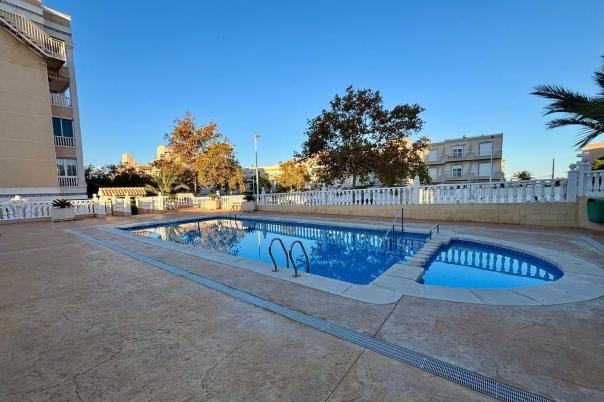 2 bed apartment in Alicante/Alacant