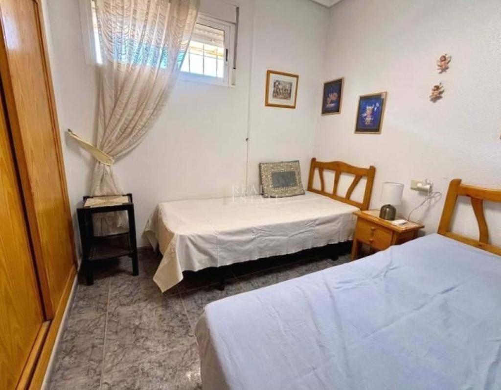 2 bed apartment in Alicante/Alacant