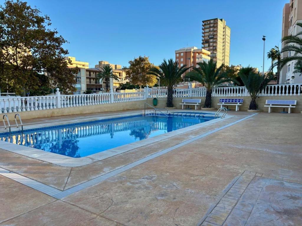 2 bed apartment in Alicante/Alacant