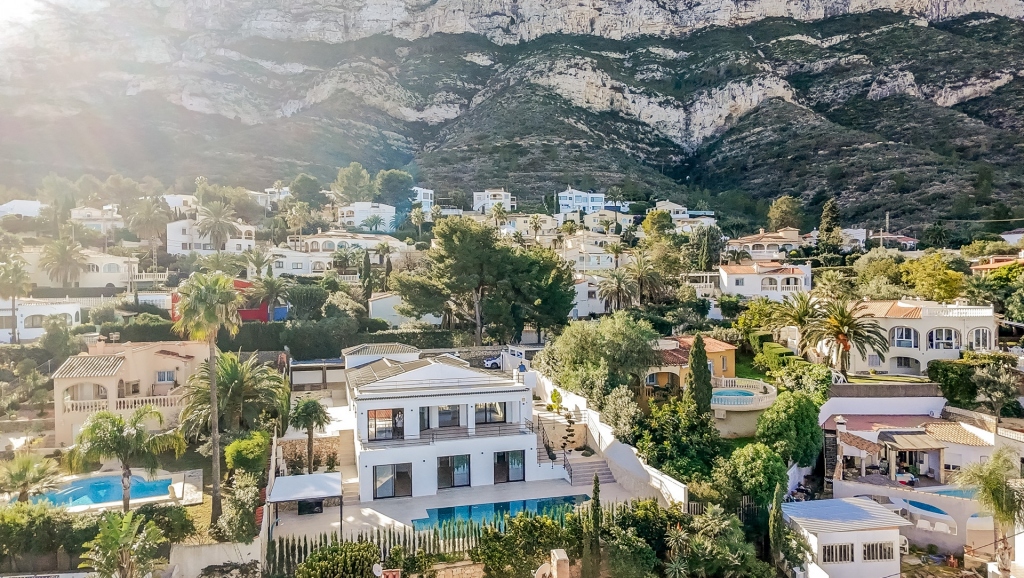 4 bed villa in Denia