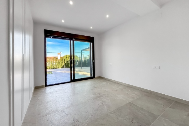 4 bed villa in Denia