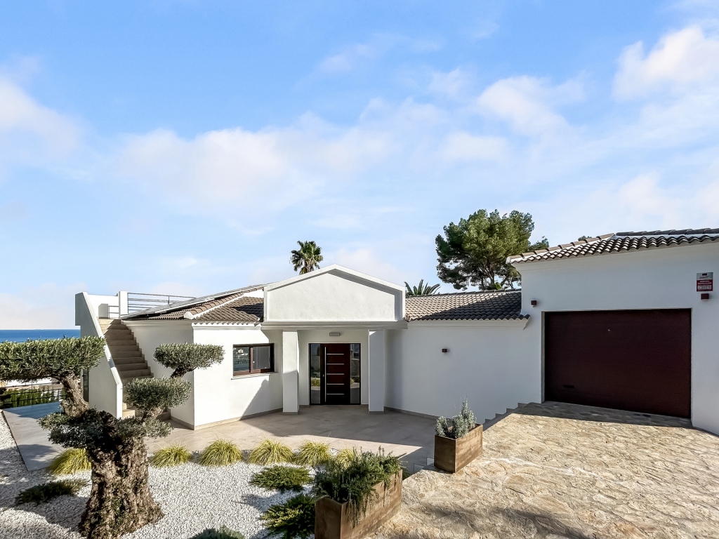 4 bed villa in Denia