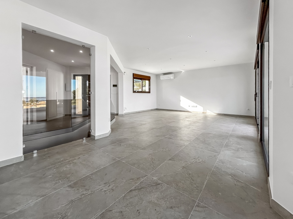 4 bed villa in Denia