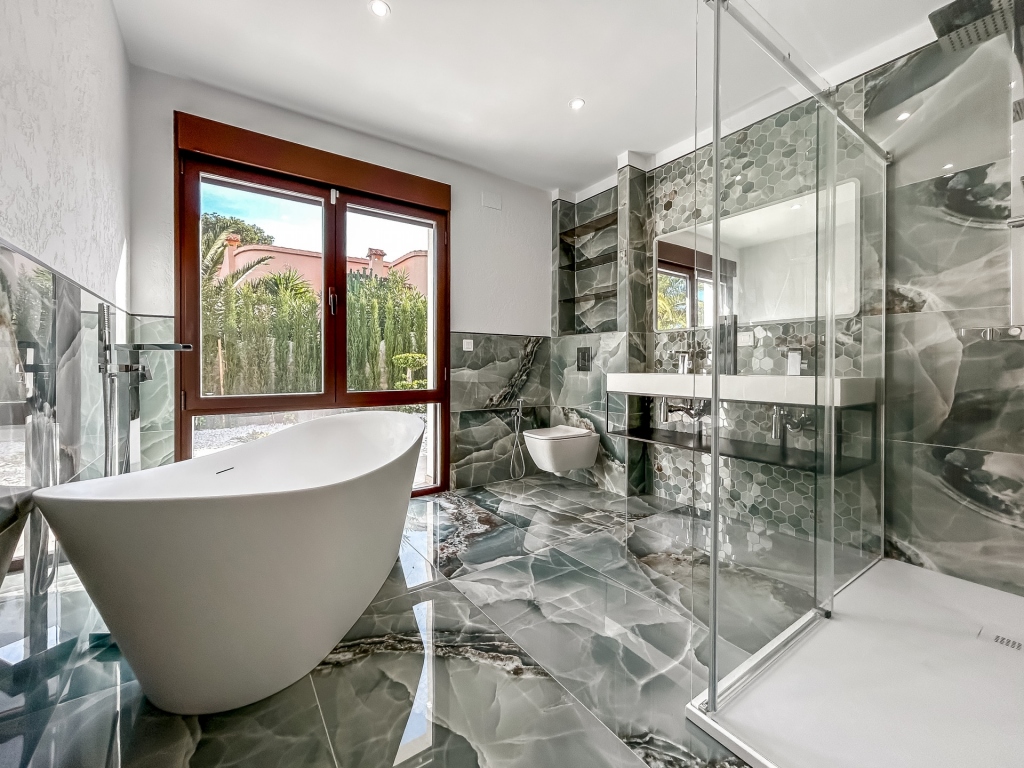 4 bed villa in Denia