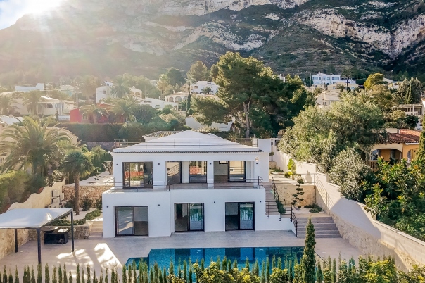 4 bed villa in Denia