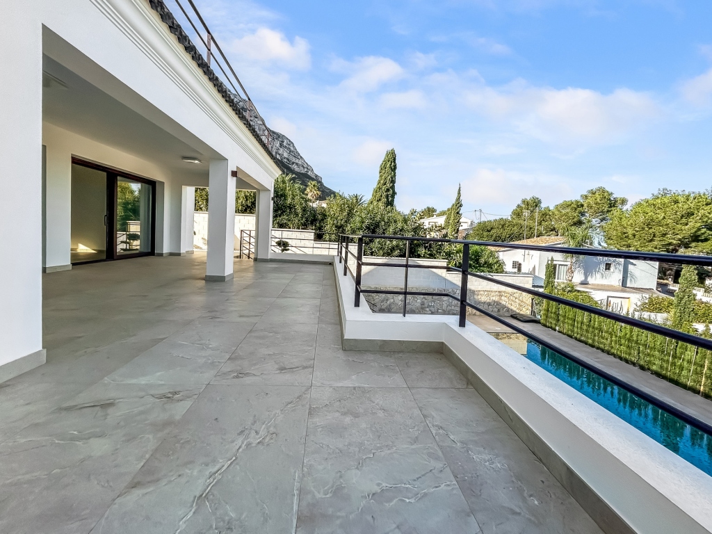 4 bed villa in Denia