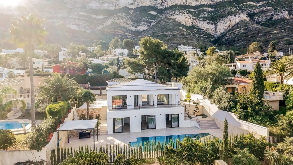 4 bed villa in Denia