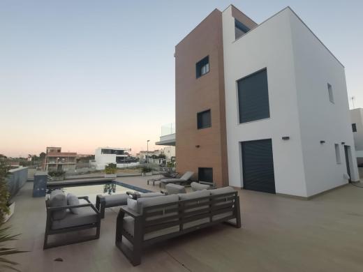 6 bed villa in Orihuela Costa