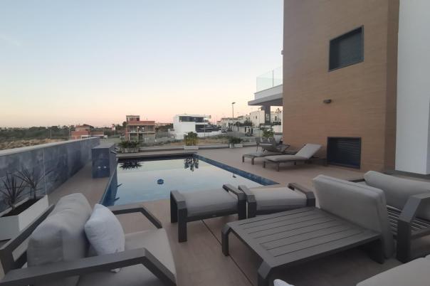 6 bed villa in Orihuela Costa