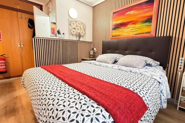 2 bed apartment in Alicante/Alacant