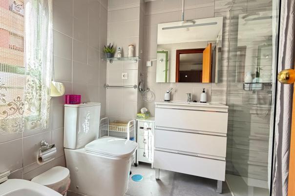 2 bed apartment in Alicante/Alacant