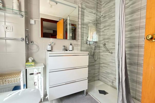 2 bed apartment in Alicante/Alacant