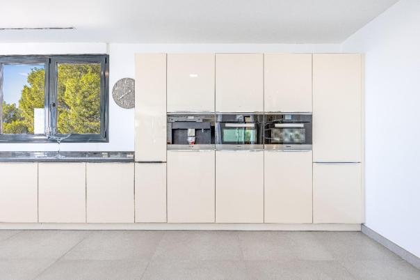 5 bed villa in Altea