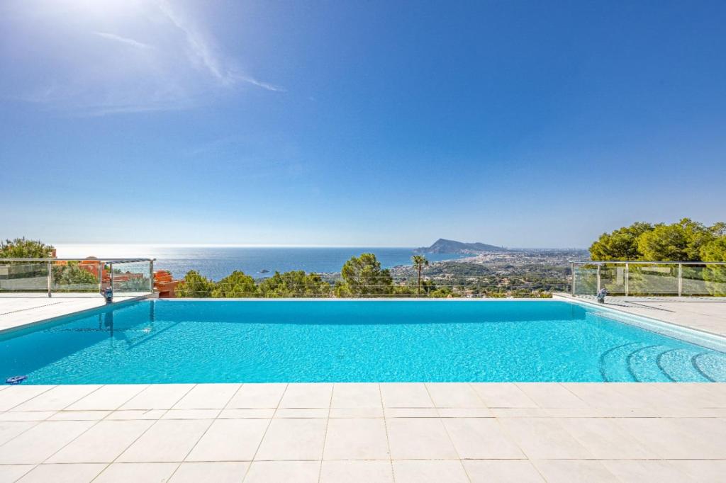 5 bed villa in Altea