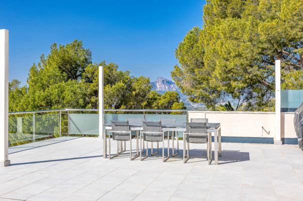 5 bed villa in Altea