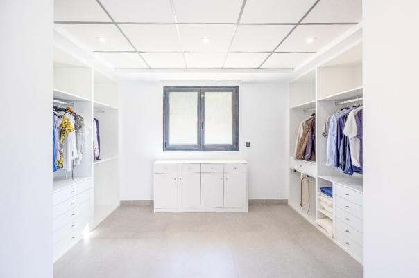 5 bed villa in Altea