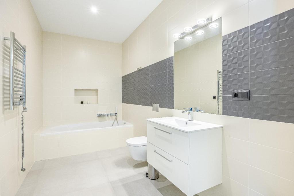 5 bed villa in Altea