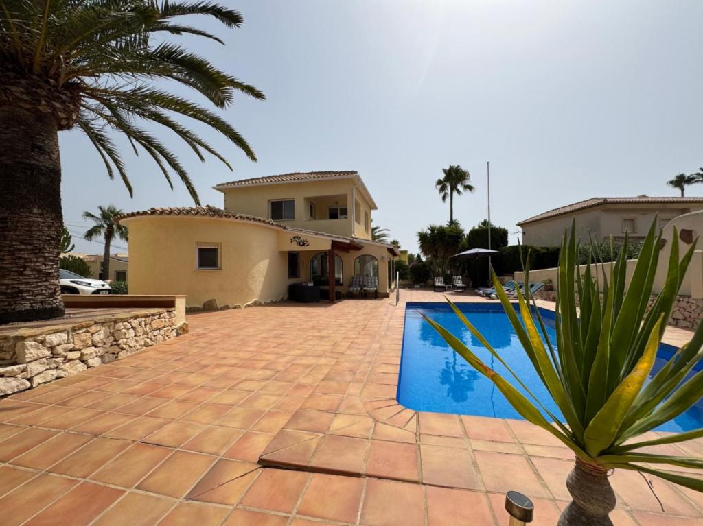 3 bed villa in Moraira