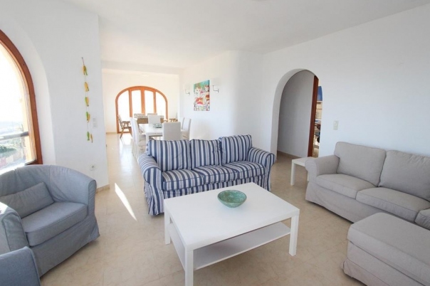 5 bed villa in Benitachell
