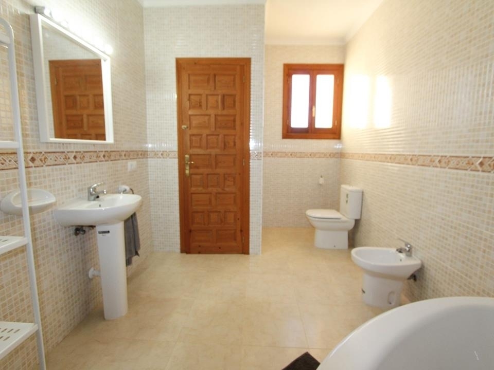 5 bed villa in Benitachell