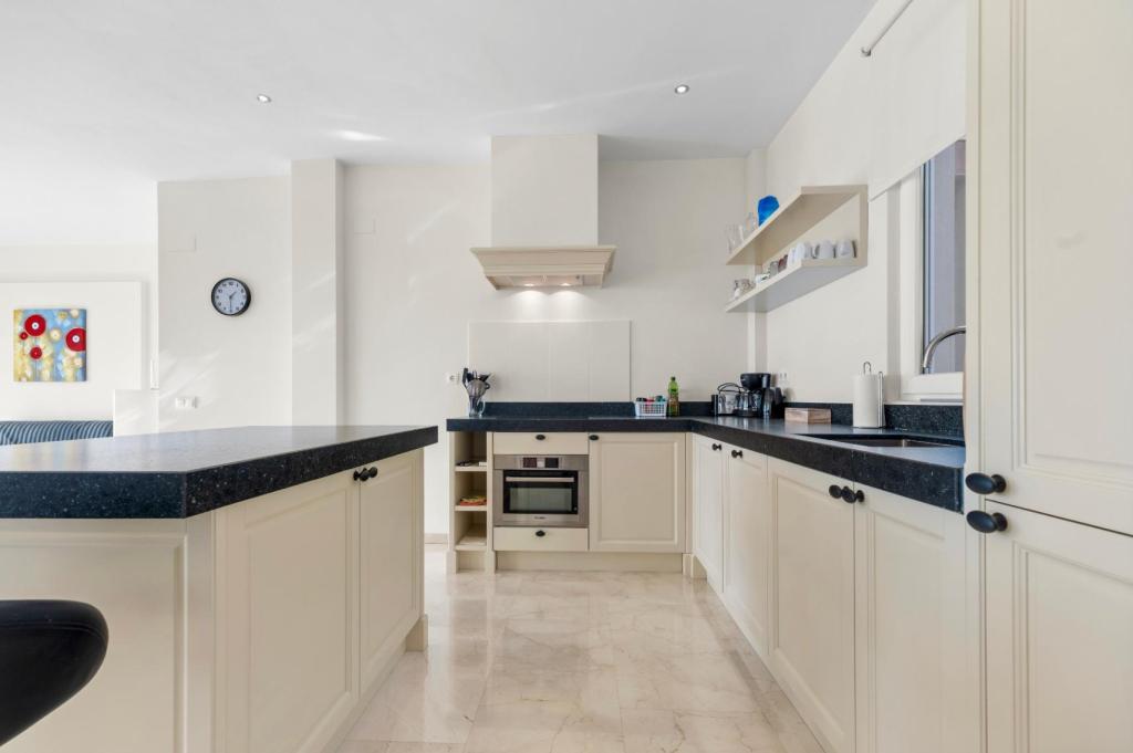 9 bed villa in Altea