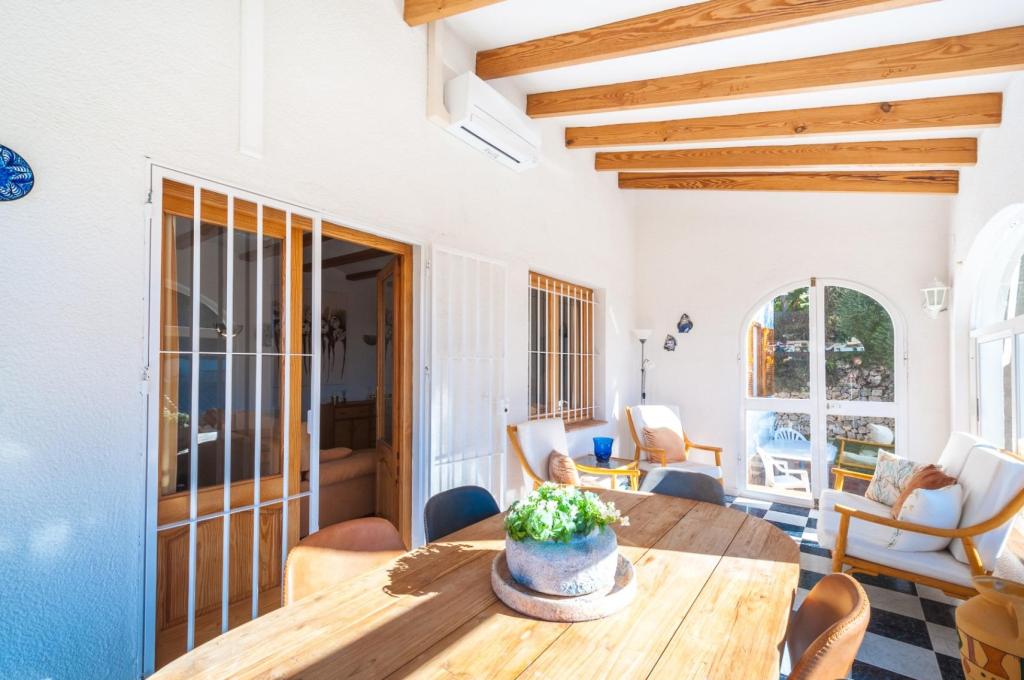 5 bed villas in Benissa
