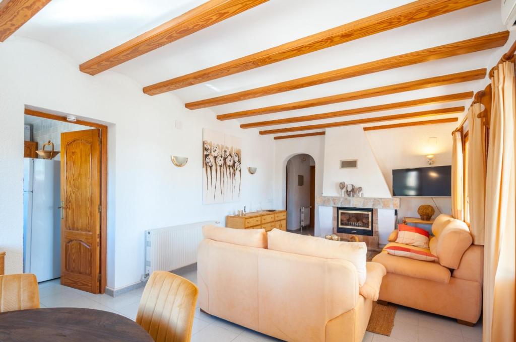 5 bed villas in Benissa