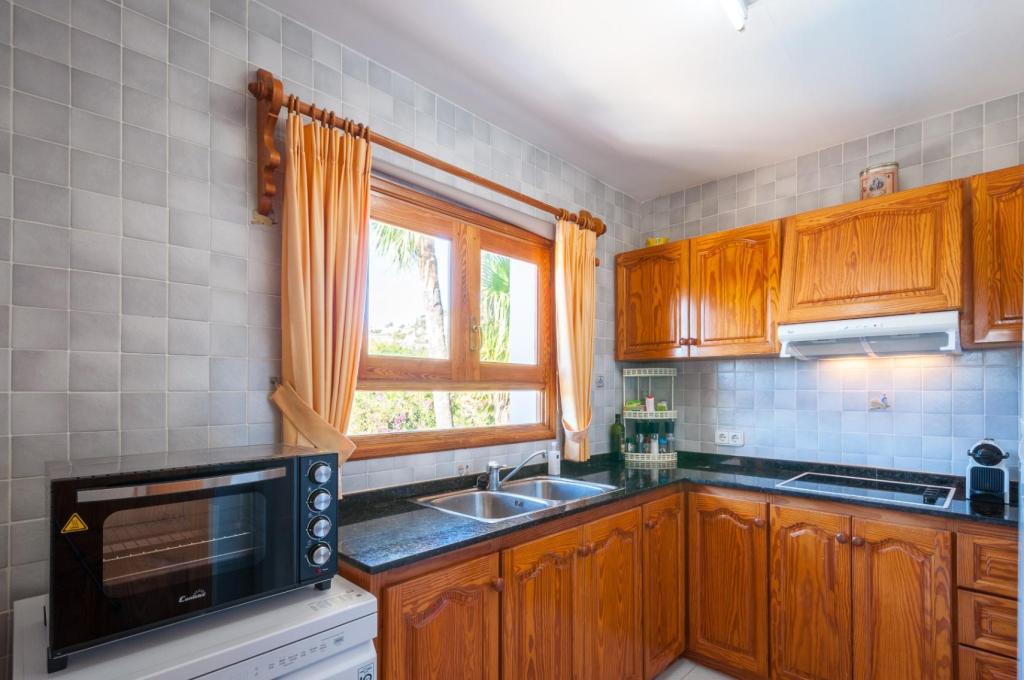 5 bed villas in Benissa