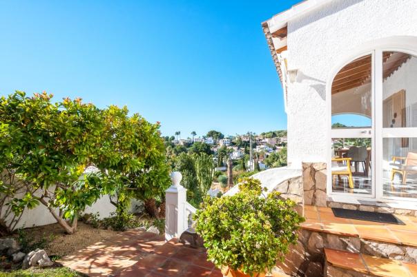 5 bed villas in Benissa