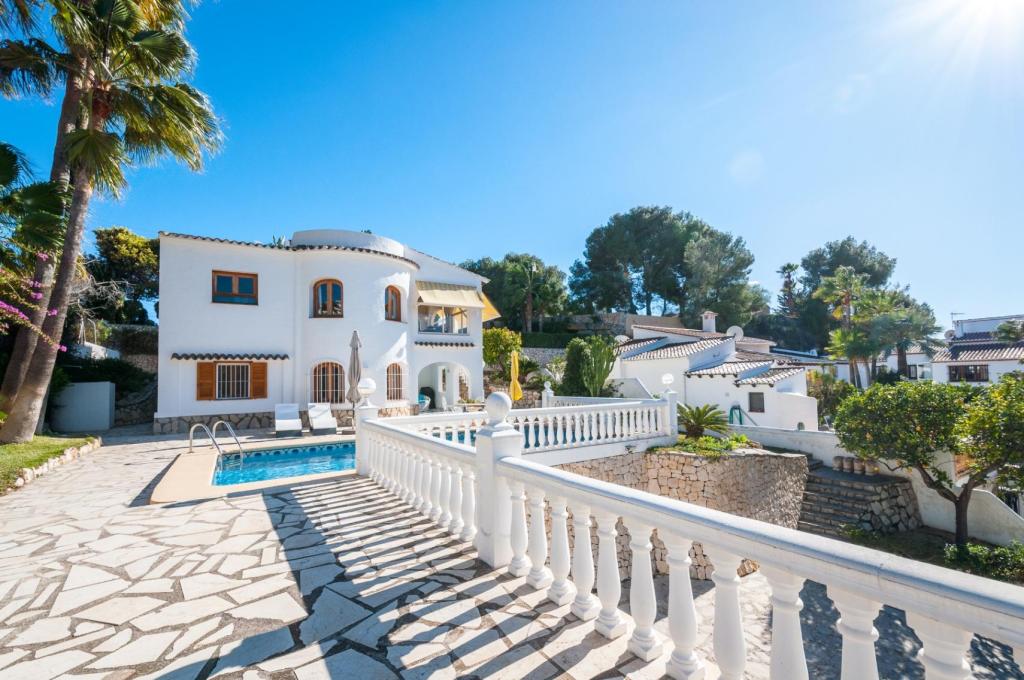 5 bed villas in Benissa