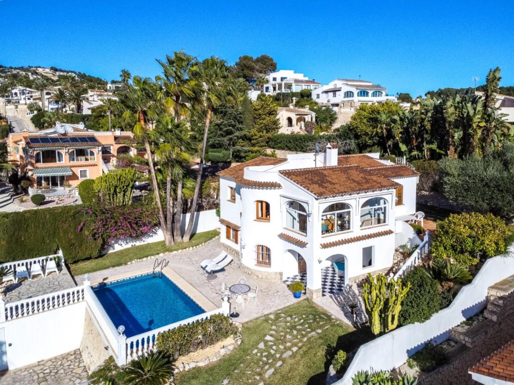 5 bed villas in Benissa