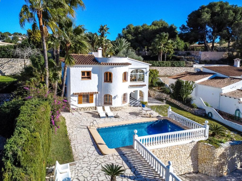 5 bed villas in Benissa