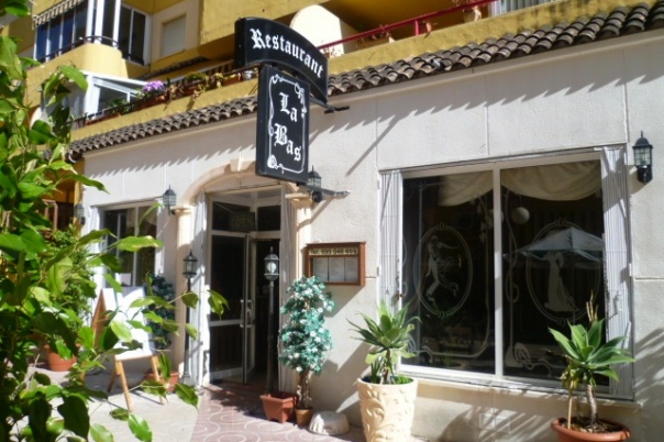 Restaurant La Bas - French Restaurant