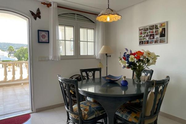 2 bed apartment in Moraira