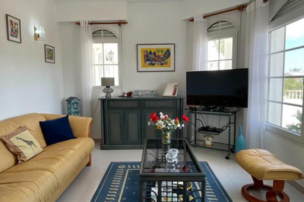 2 bed apartment in Moraira