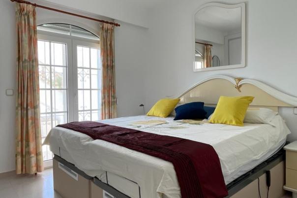 2 bed apartment in Moraira