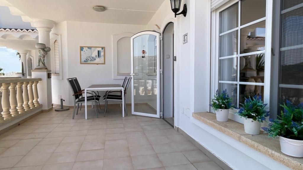 2 bed apartment in Moraira