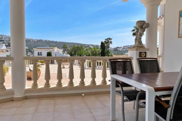 2 bed apartment in Moraira