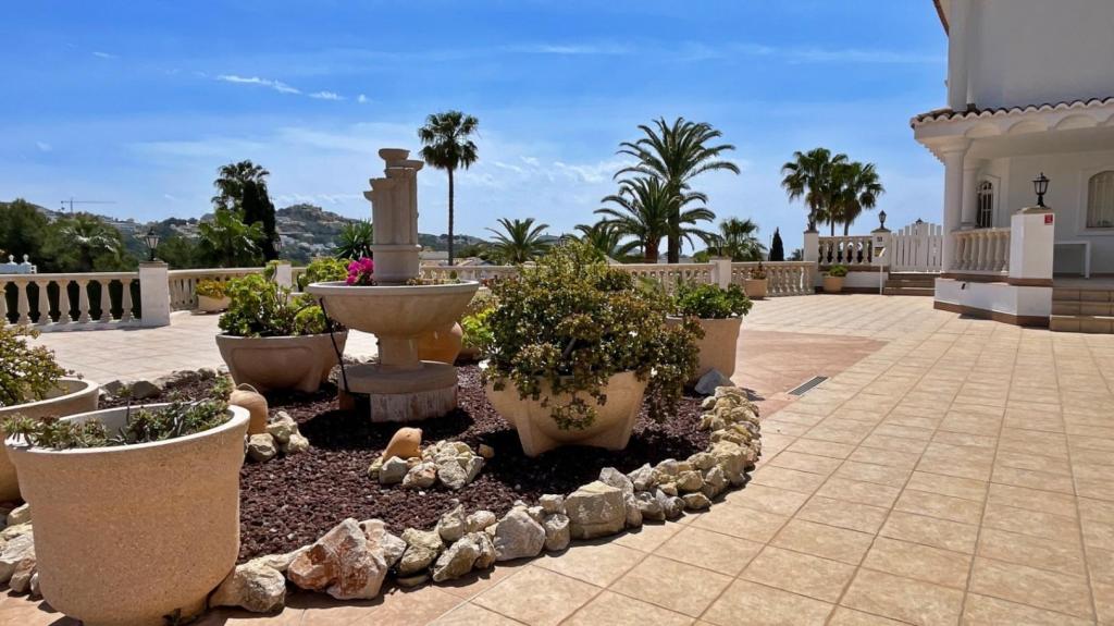 2 bed apartment in Moraira