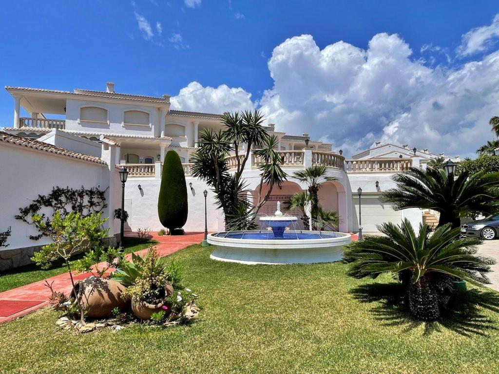 2 bed apartment in Moraira