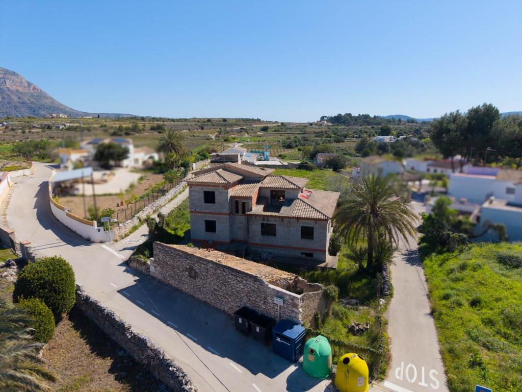 3 bed villa in Gata de Gorgos