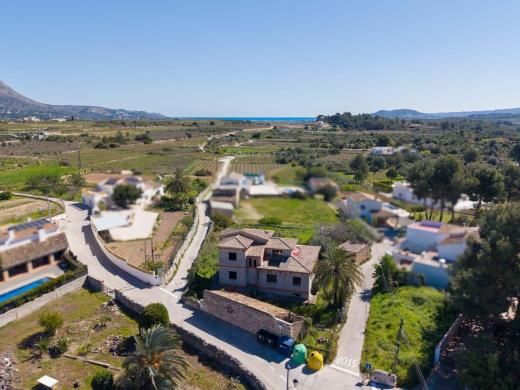 3 bed villa in Gata de Gorgos