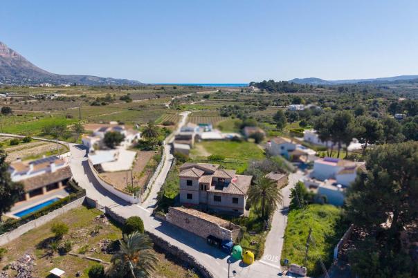 3 bed villa in Gata de Gorgos