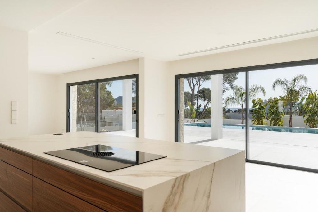 4 bed villas in Moraira