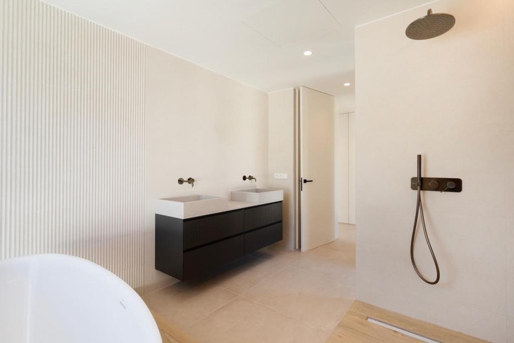 4 bed villas in Moraira